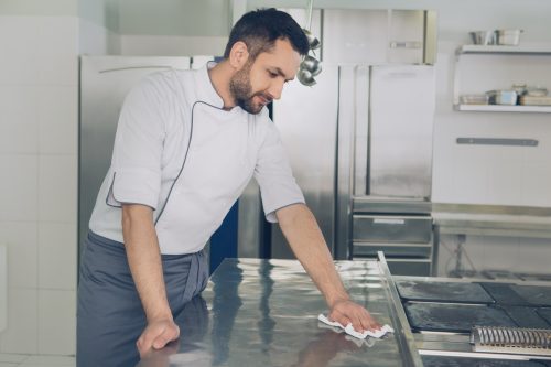 L'entretien des équipements de cuisine pour réduire les coûts
